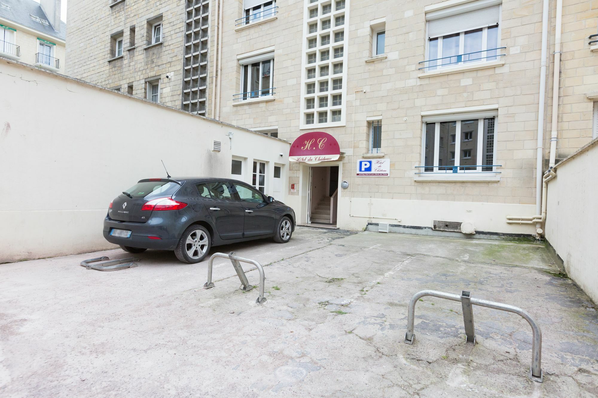 Logis Hotel Du Chateau Caen Exterior photo